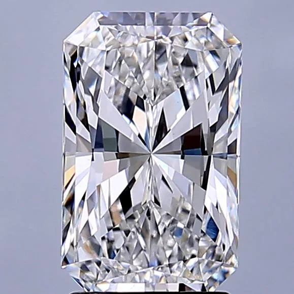 2.16ct Radiant Lab Grown Diamond (Colour E, Clarity VVS2, IGI Certified)