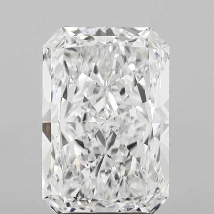 2.90ct Radiant Lab Grown Diamond (Colour D, Clarity VVS2, IGI Certified)